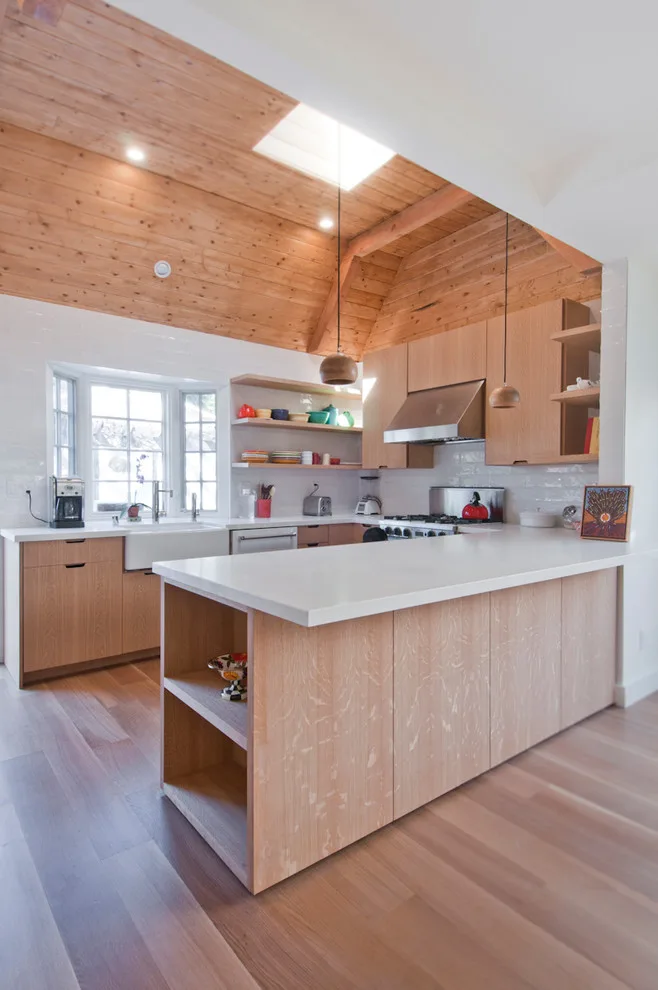 Venice Beach - Coastal Atmosphere by Concept Renovations, Inc. - Photo 13