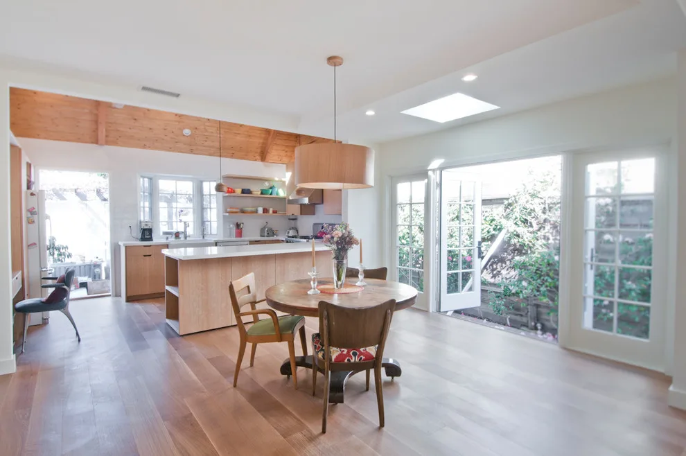 Venice Beach - Coastal Atmosphere by Concept Renovations, Inc. - Photo 43