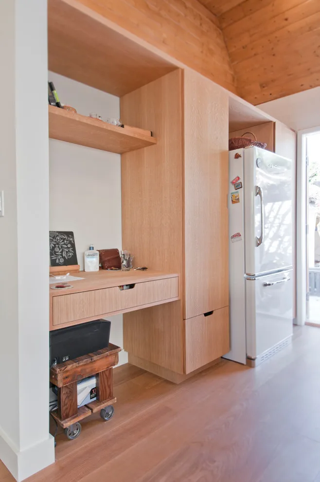 Venice Beach - Coastal Atmosphere by Concept Renovations, Inc. - Photo 66