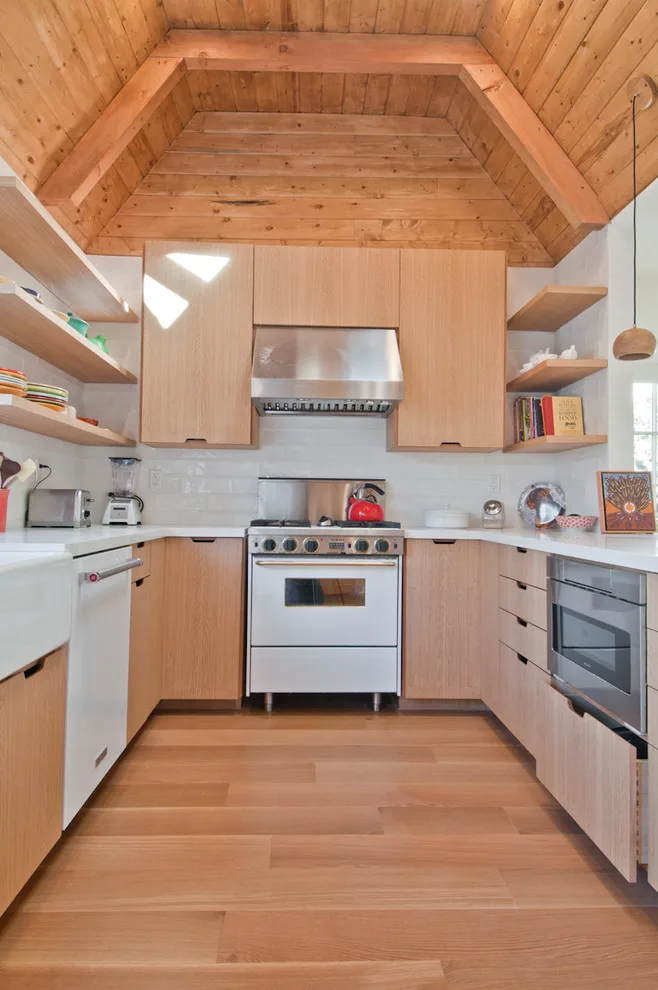 Venice Beach - Coastal Atmosphere by Concept Renovations, Inc. - Photo 51