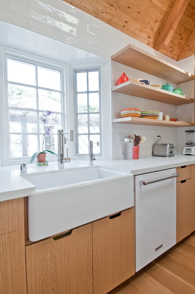 Venice Beach - Coastal Atmosphere by Concept Renovations, Inc. - Photo 39