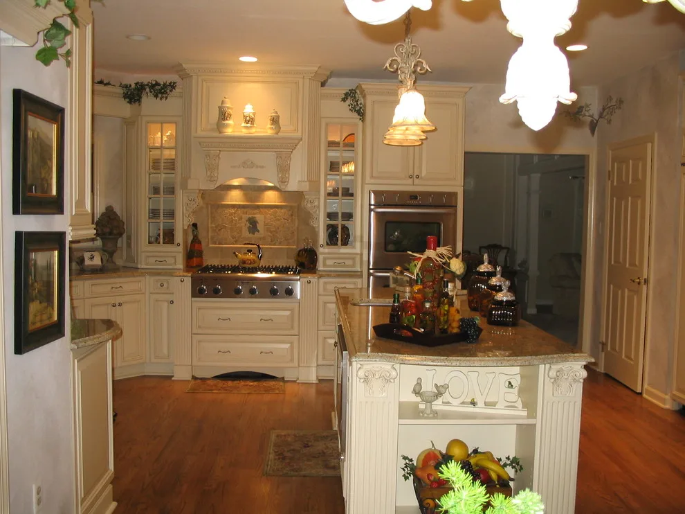 Highly Decorative by Louise Pascale, Willow Design Group - Photo 2