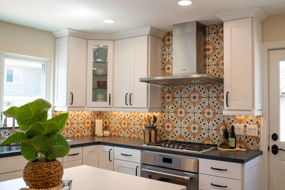 Lively and Inviting Del Mar Kitchen by Kaminskiy Design And Remodeling - Photo 5