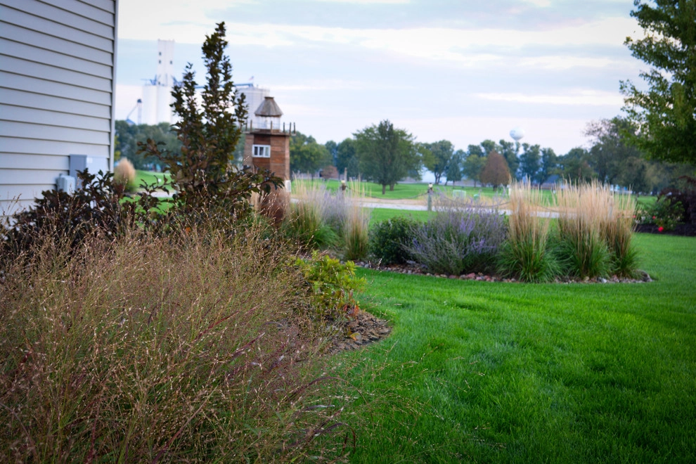 Lakeside Rustic Landscape by Breaking Ground - Photo 2