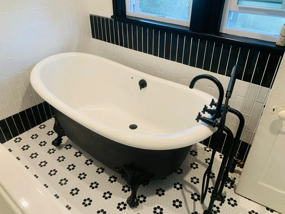 Classic Monochrome Bathroom by JMC Home Remodeling - Photo 2