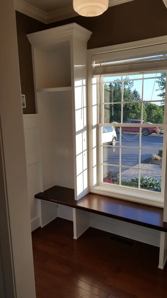 Wainscoting and custom moldings - multiple projects by Straight Edge Construction Group - Photo 17