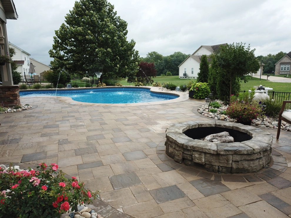 Lagoon Paradise by Elevate Outdoor - Photo 5
