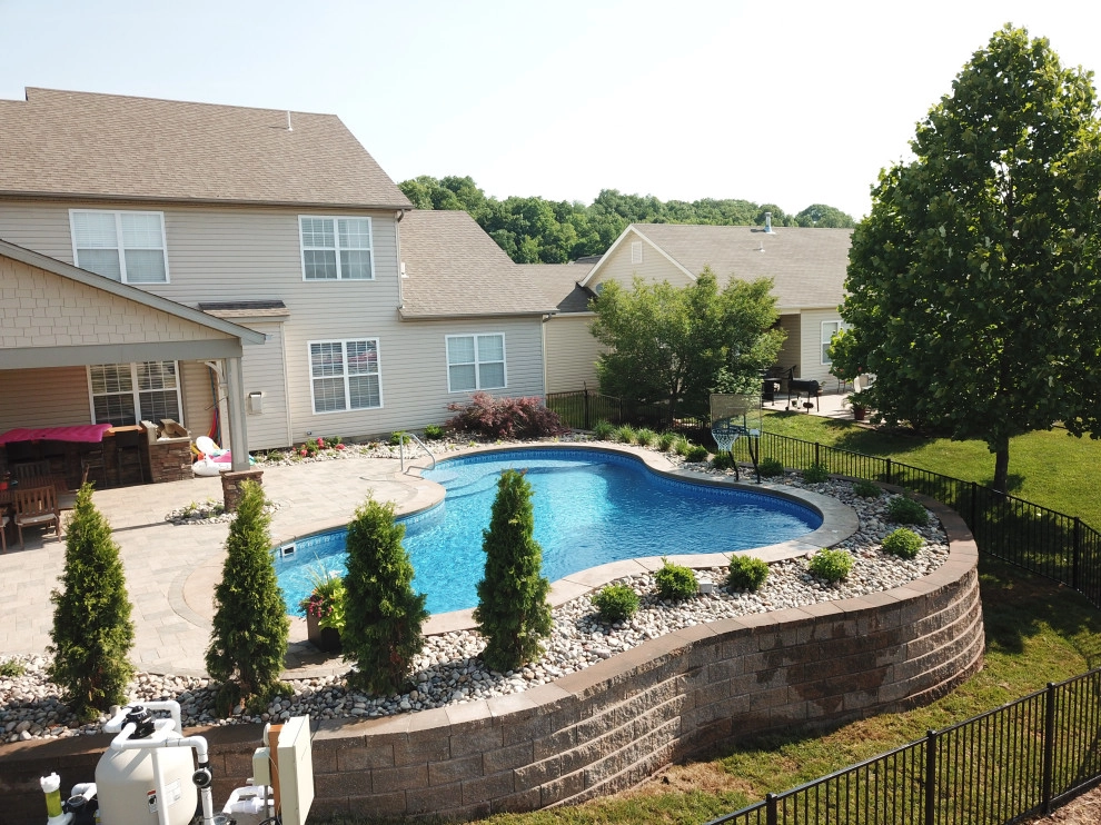 Lagoon Paradise by Elevate Outdoor - Photo 2