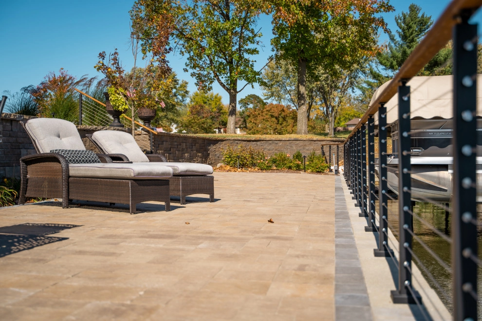 Lakeside Luxury by Elevate Outdoor - Photo 3