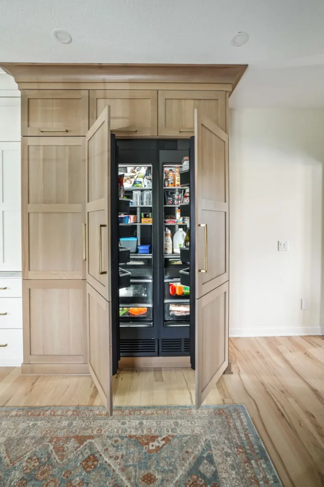 Cozy and Welcoming Kitchen by Dave Fox Design Build Remodelers - Photo 4