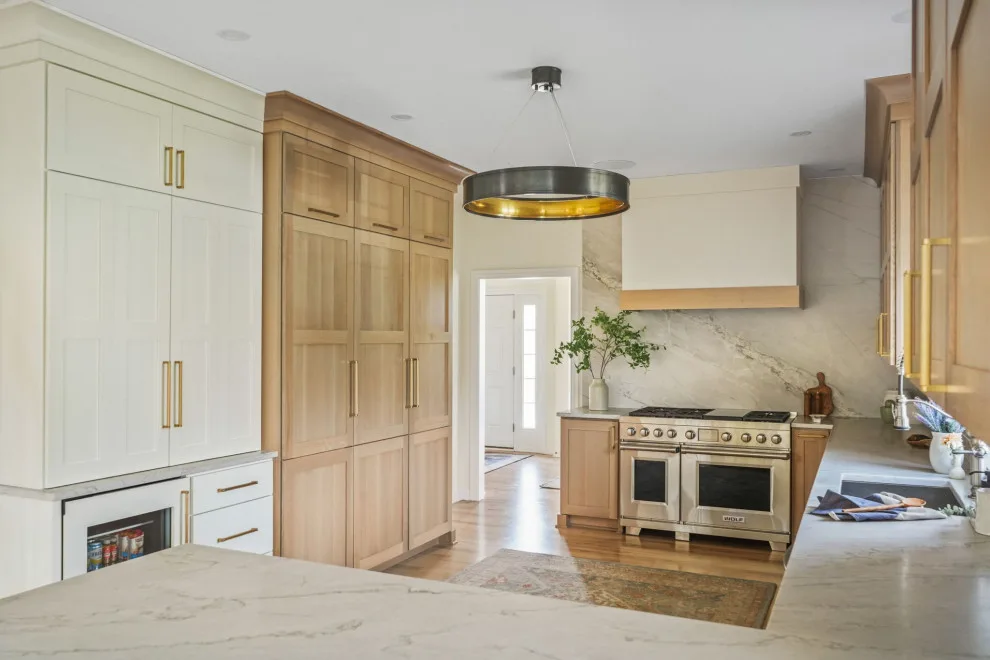 Cozy and Welcoming Kitchen by Dave Fox Design Build Remodelers - Photo 7