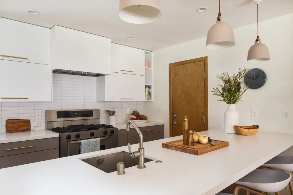 Cozy Modern Kitchen and Living Space in Arcadia by Metropolis Drafting And Construction Inc - Photo 5