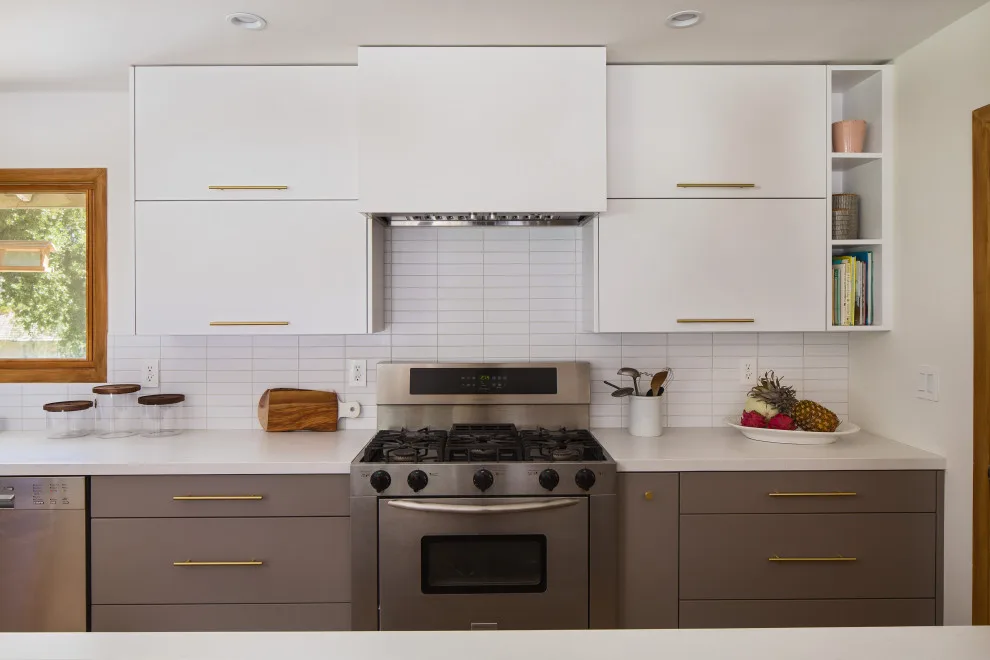 Cozy Modern Kitchen and Living Space in Arcadia by Metropolis Drafting And Construction Inc - Photo 12