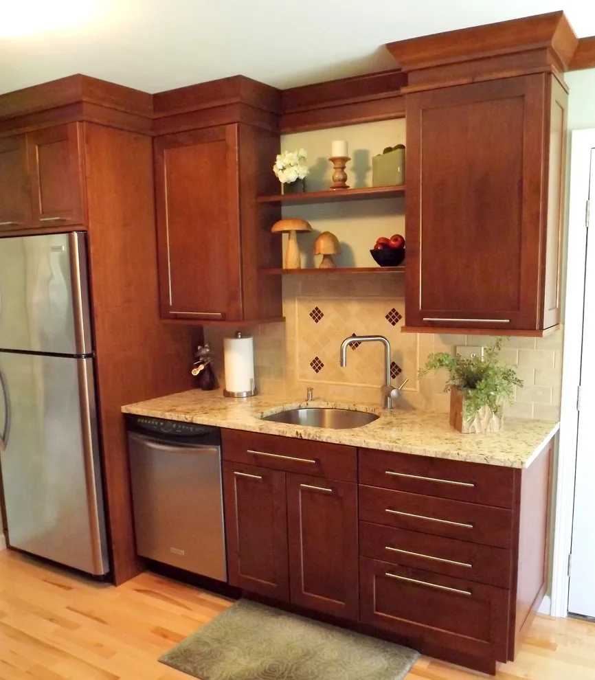 Cozy Shaker Style Kitchen by Kitchens By Herzenberg - Photo 2