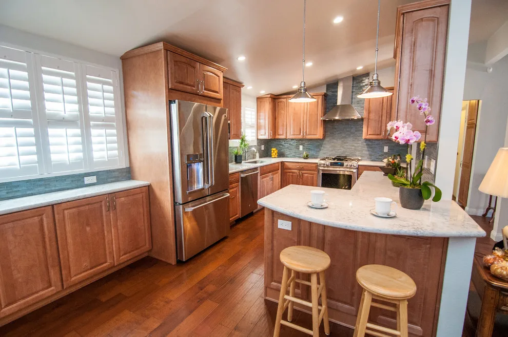 Cozy Transitional Kitchen by Kaminskiy Design And Remodeling - Photo 4