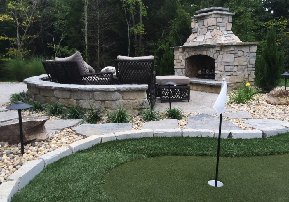 Putting Green by Elevate Outdoor - Photo 3