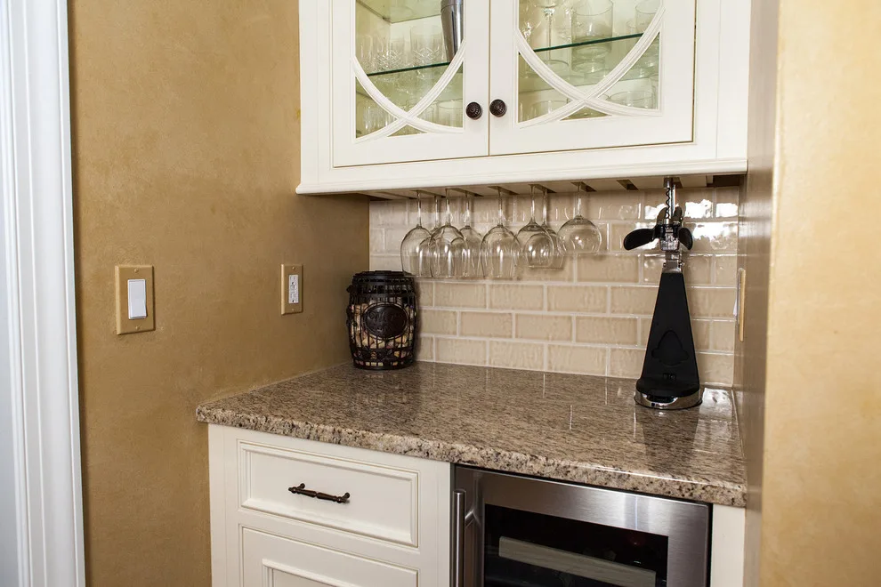 Classic Diverse Kitchen by Robinwood Kitchens - Photo 8