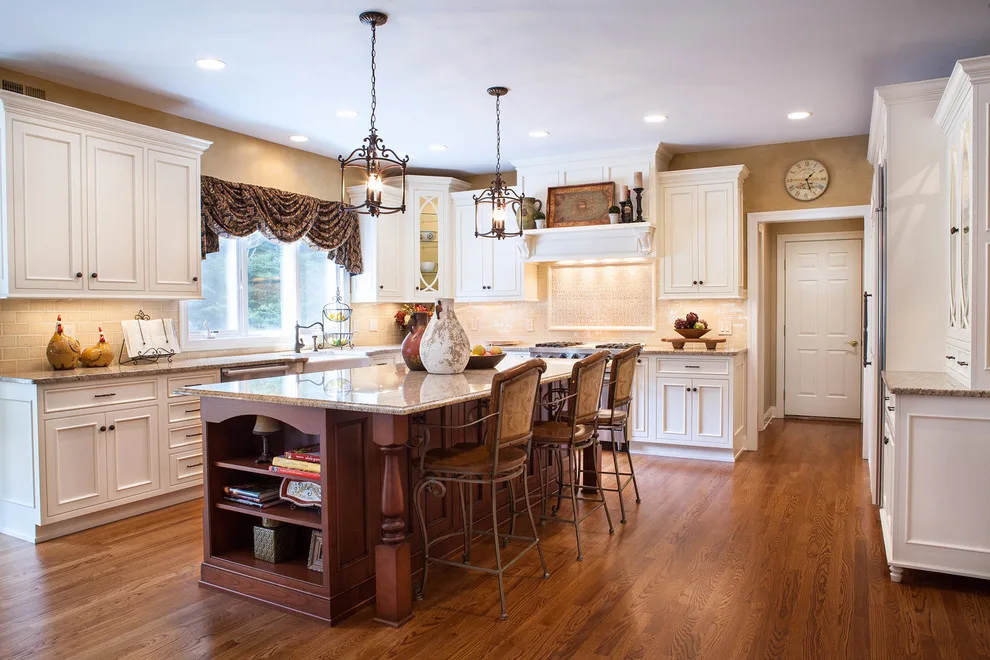 Classic Diverse Kitchen by Robinwood Kitchens - Photo 10