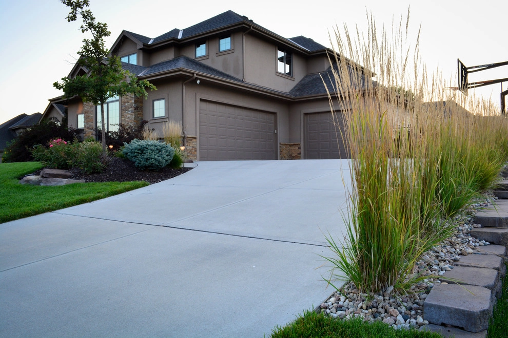 Rustic Silver Leaf Estate by Breaking Ground - Photo 2