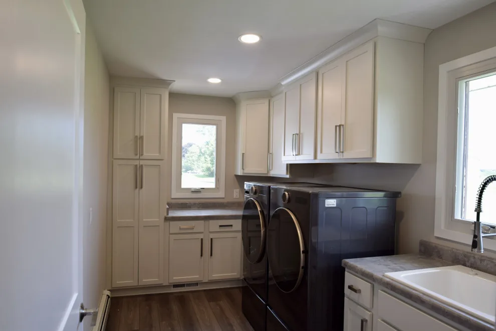 Refresh & Renew: Laundry Space Renovation by Edge Construction - Photo 5