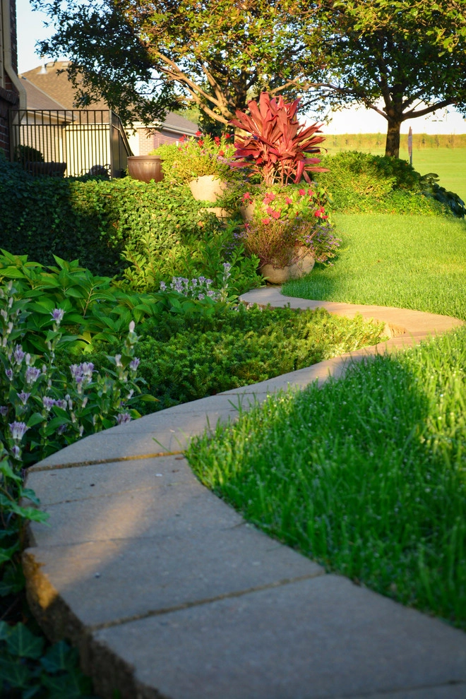 French Country Corner lot Courtyard by Breaking Ground - Photo 20