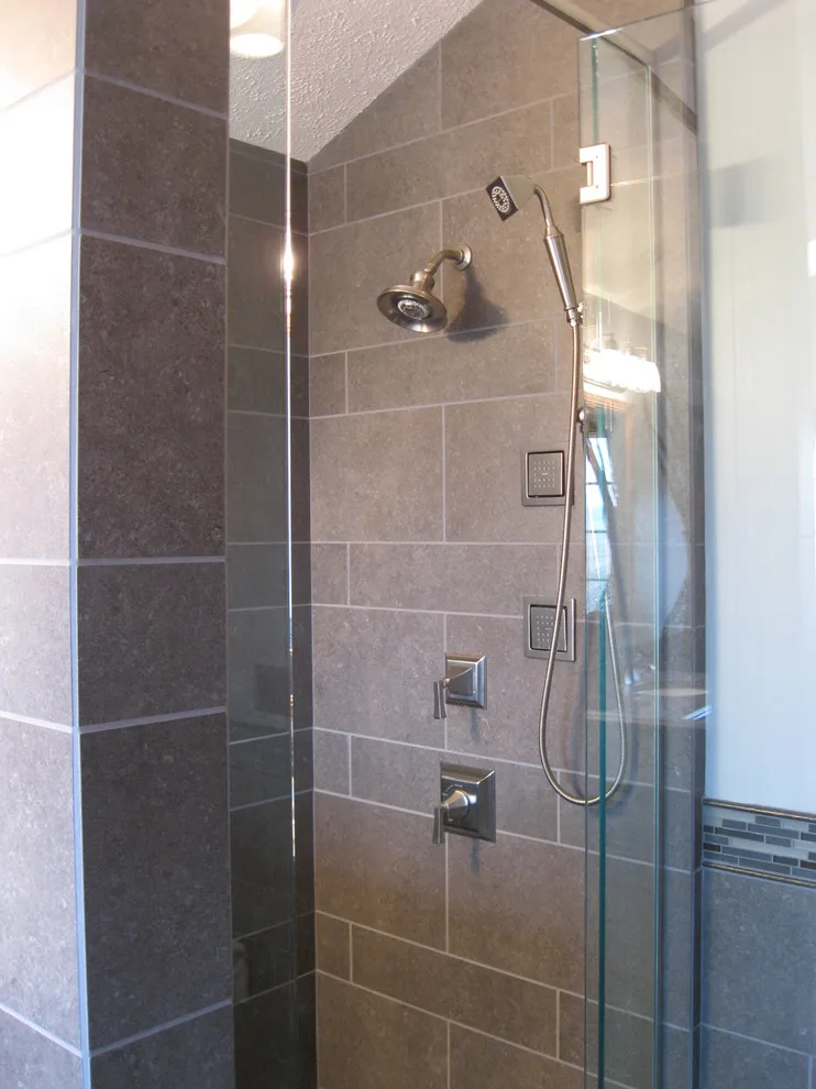 Mishawaka Main Bathroom Remodel by Kitchens Etc Inc. - Photo 8