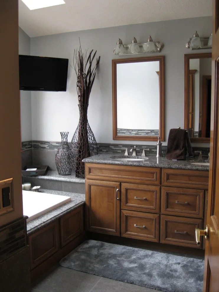 Mishawaka Main Bathroom Remodel by Kitchens Etc Inc. - Photo 3