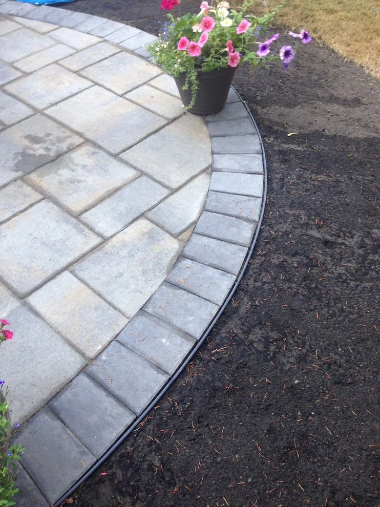 North Bend Paver Patio and Path by Elite Horticulture Services - Photo 2