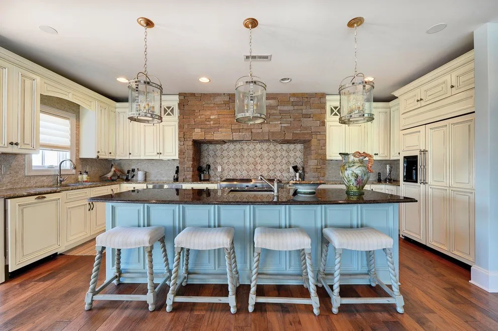Wellborn Cabinets by Leatherman Supply Inc - Photo 11