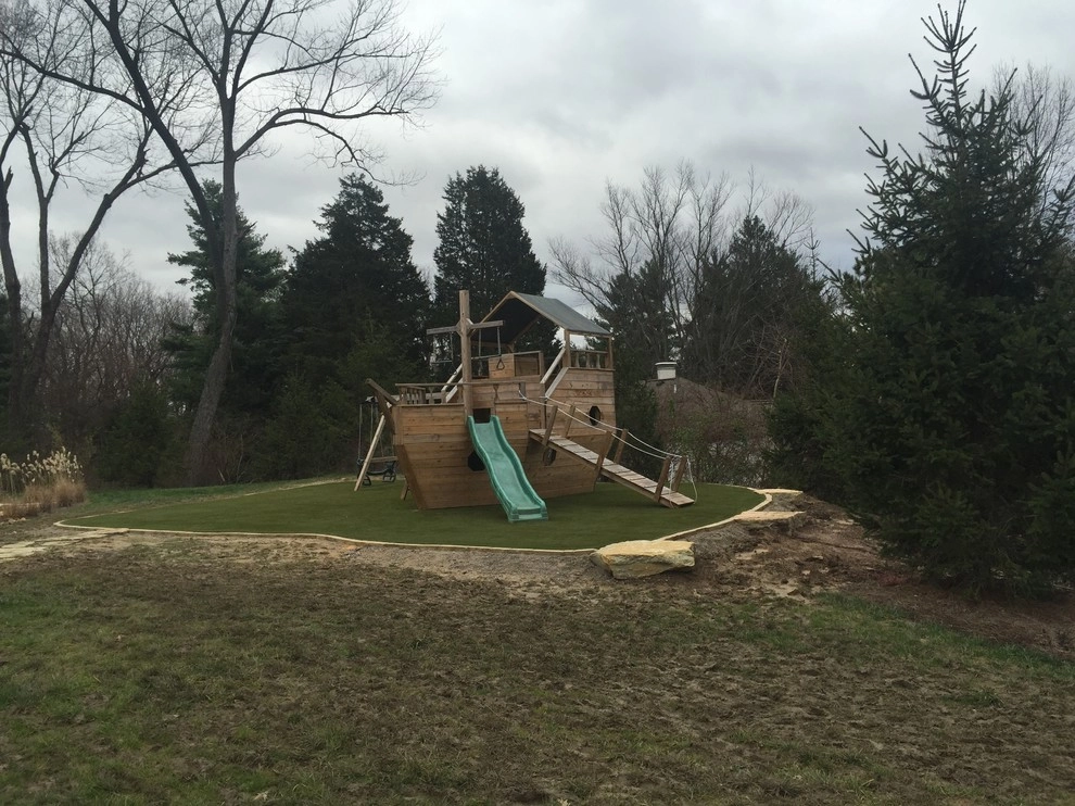 EMCO Landscaping - Photo 2