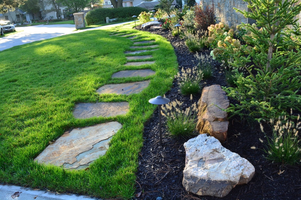 Lakeside Entertainment Space and Water Feature by Breaking Ground - Photo 12