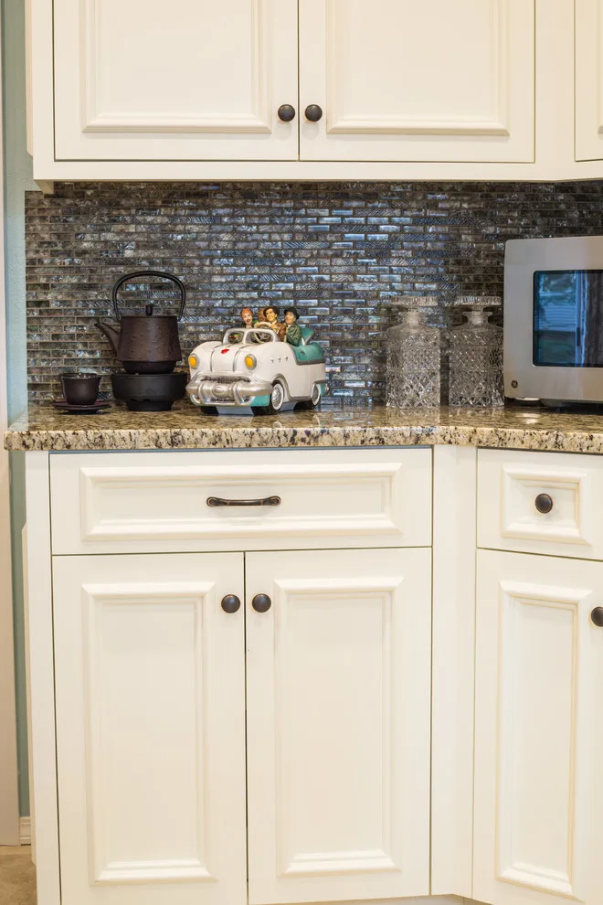 Oregon Kitchen Renovation in West Linn by On The Level Remodeling Company - Photo 5