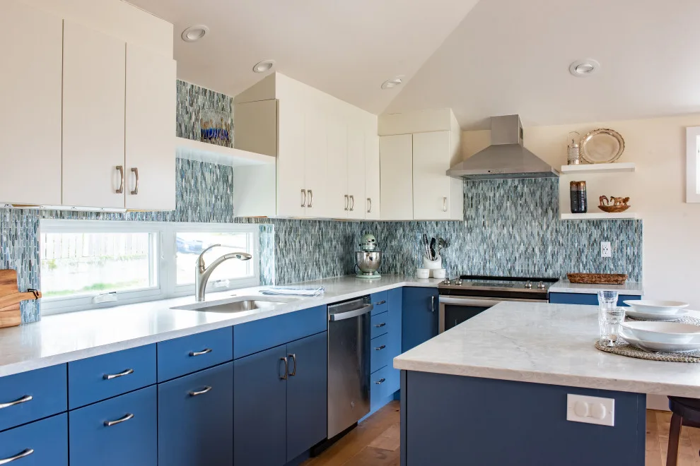 West Seattle Garden Cottage by Potter Construction Inc - Photo 4