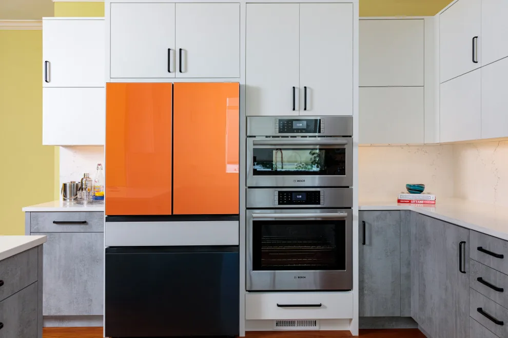 Contemporary and Luminous Kitchen in West Seattle by Potter Construction Inc - Photo 6