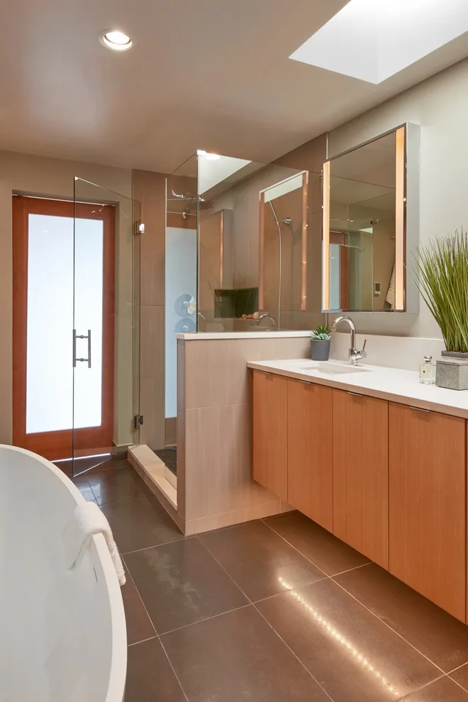 Modern Master Suite in West Seattle by Potter Construction Inc - Photo 3
