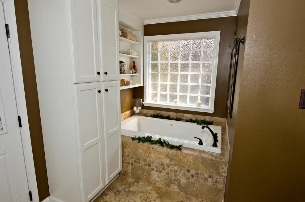 Sherwood West Main Bathroom by Home Run Remodeling & Construction, Inc. - Photo 4