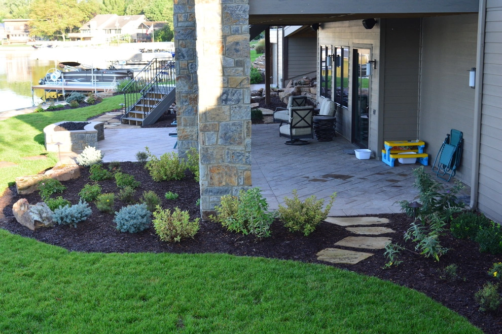 Lakeside Entertainment Space and Water Feature by Breaking Ground - Photo 24