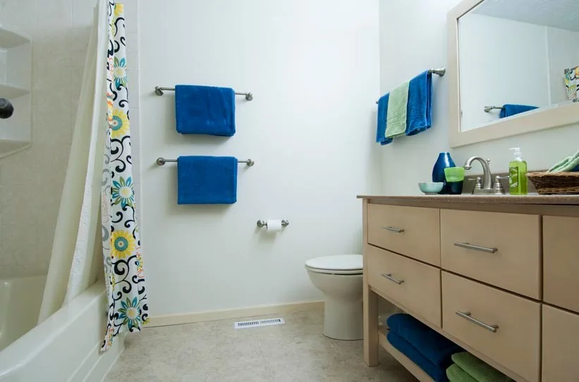 Westerville Visitor Restroom by Simple Bath & Simple Kitchen - Photo 2
