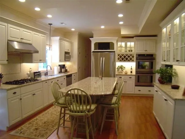Aura Kitchen Art Inc. - Photo 3