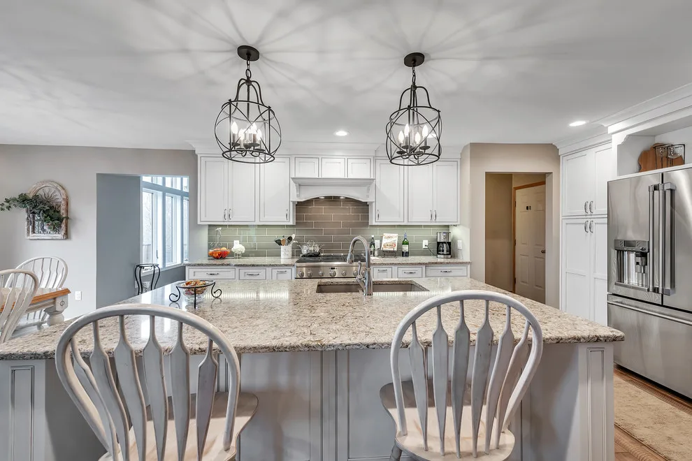 As Style (and Life) Transforms by E.W. Kitchens - Photo 2