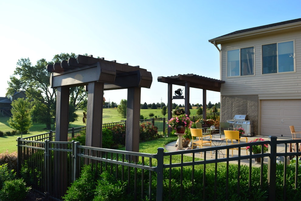 Rustic Hillside Estate by Breaking Ground - Photo 7