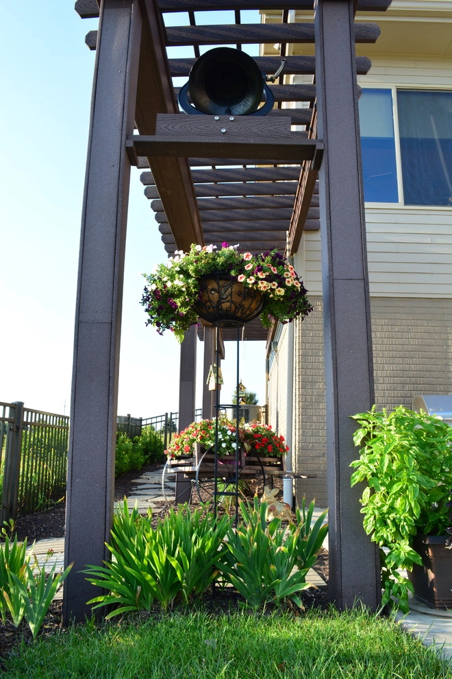 Rustic Hillside Estate by Breaking Ground - Photo 9