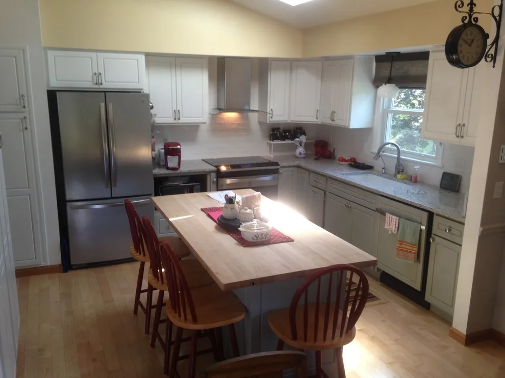 Gray and White Kitchen by In A Week. Guaranteed - Photo 5