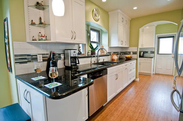 Modern White Shaker Kitchen by Kaminskiy Design And Remodeling - Photo 4