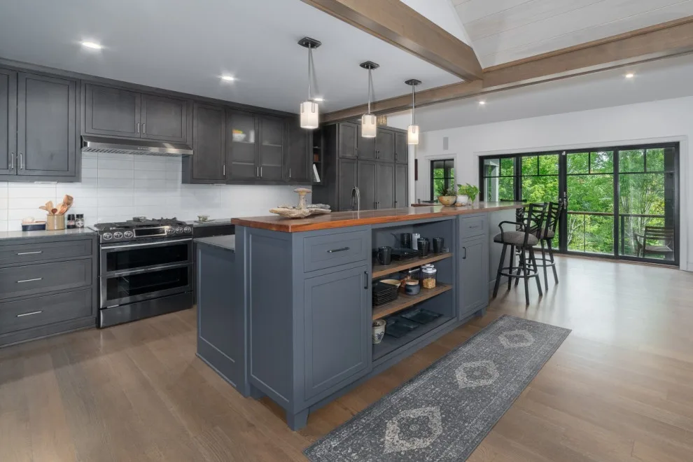 Comprehensive Home Renovation by Welsh Construction, Inc. - Photo 11