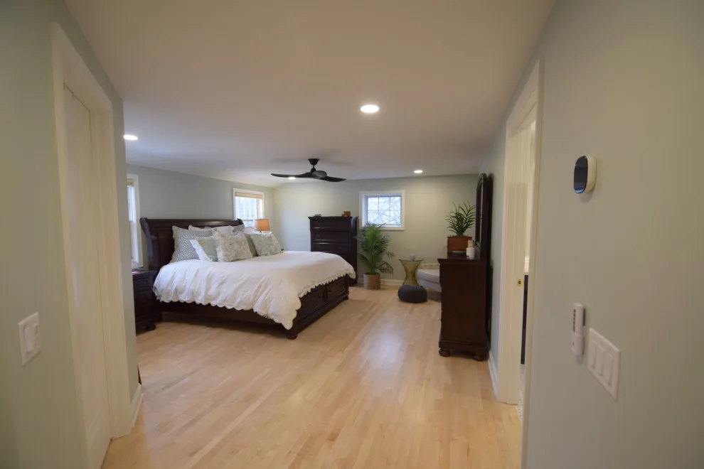 Complete Home Renovation – Main Bedroom Suite by Edge Construction - Photo 17