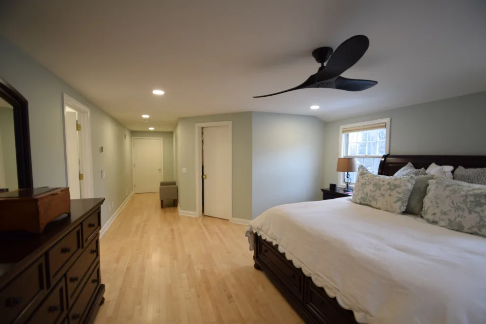 Complete Home Renovation – Main Bedroom Suite by Edge Construction - Photo 19