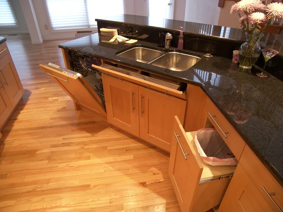 Spacious Kitchen Areas by Callier & Thompson Kitchens, Baths And Appliances - Photo 4