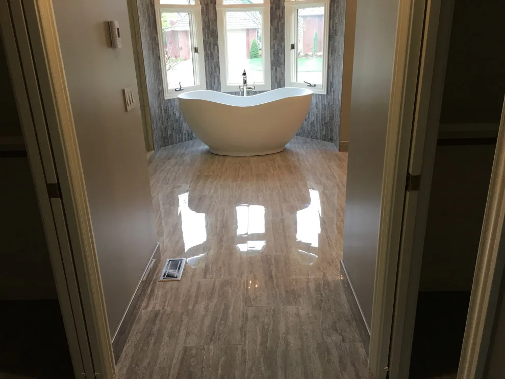 Hyde Luxury Bathroom by Persona Kitchen & Bath Solutions, LLC - Photo 3