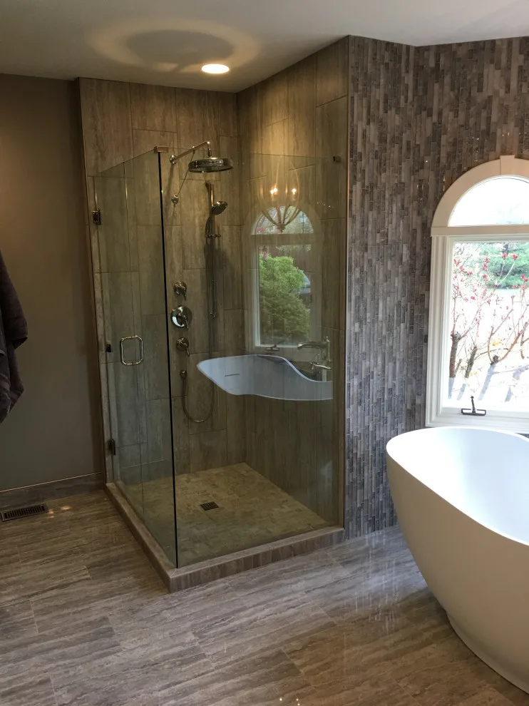 Hyde Luxury Bathroom by Persona Kitchen & Bath Solutions, LLC - Photo 2